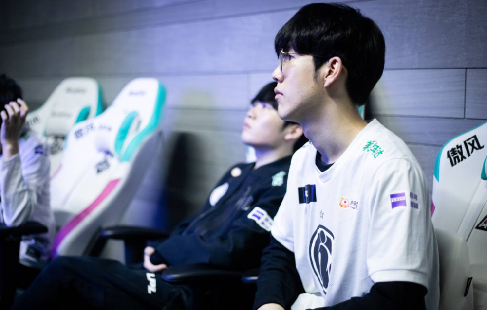 本质上指向 本质上指向